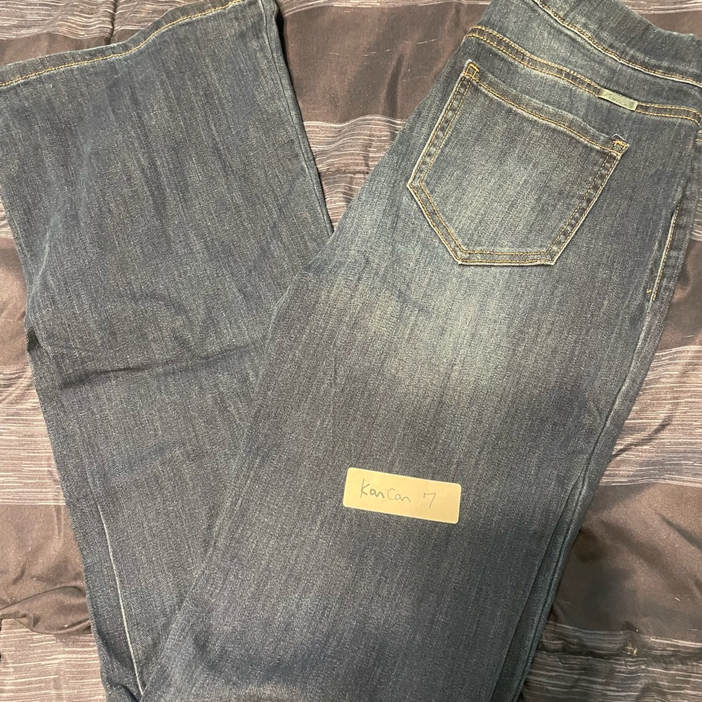 Kancan size 7 flare pull on